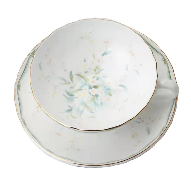 Set Tasse & Soucoupe Anglais Vintage – Élégance Intemporelle en Bone China