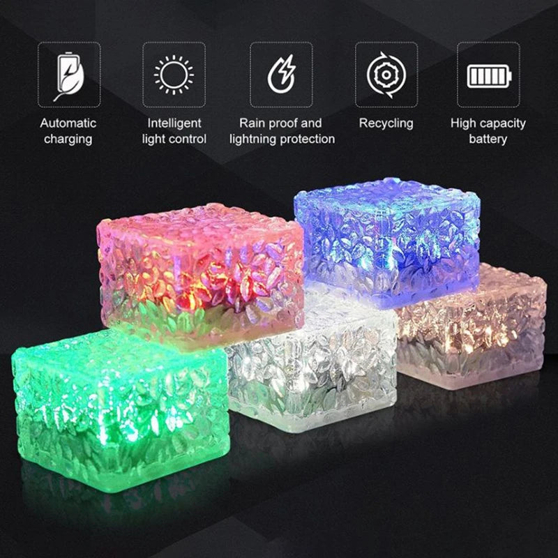 Lampe Solaire LED Cube Décoratif – Illuminez Votre Jardin avec Élégance